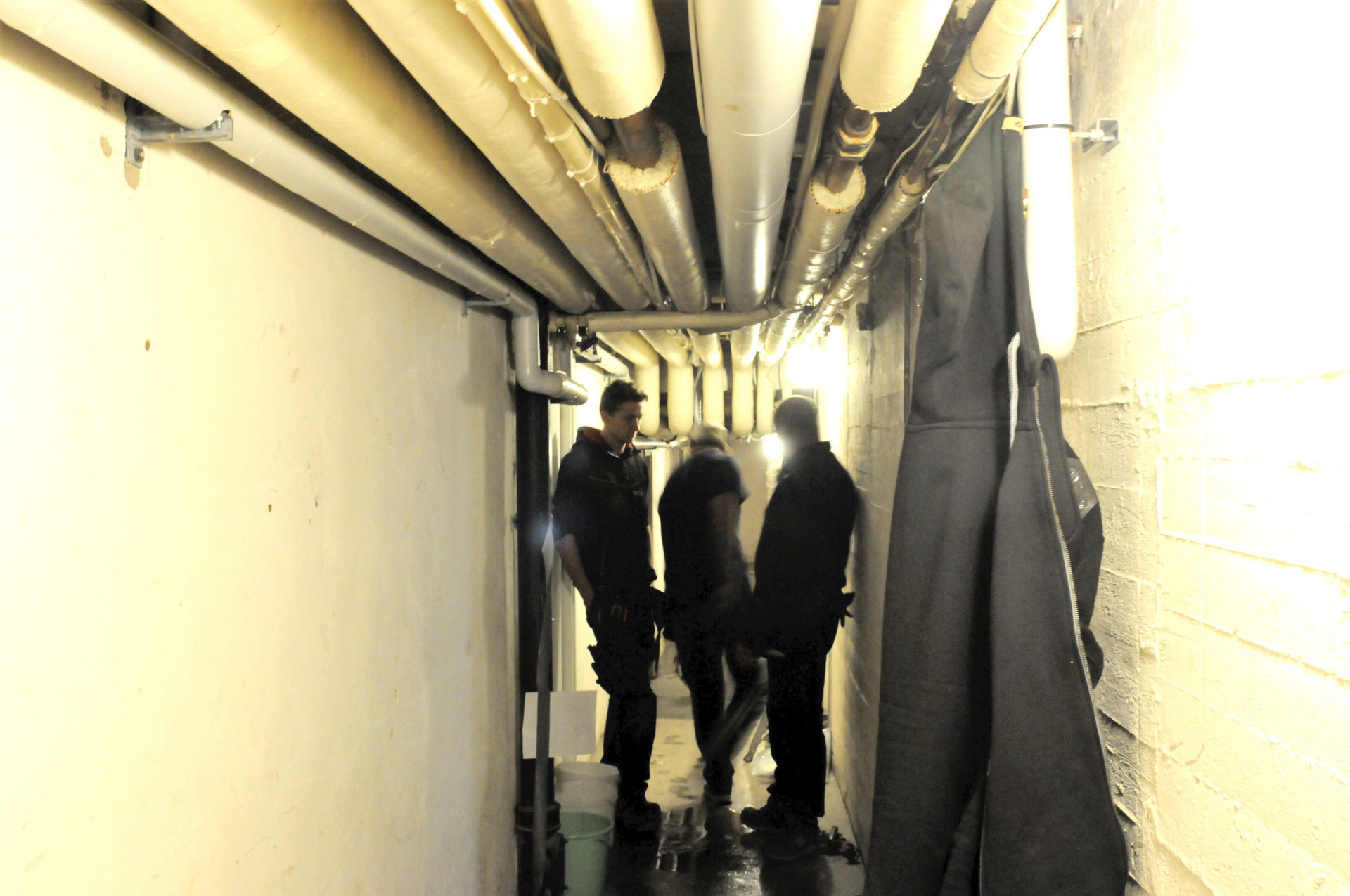 Krylbohus. Bra boende. Renoverar källare.