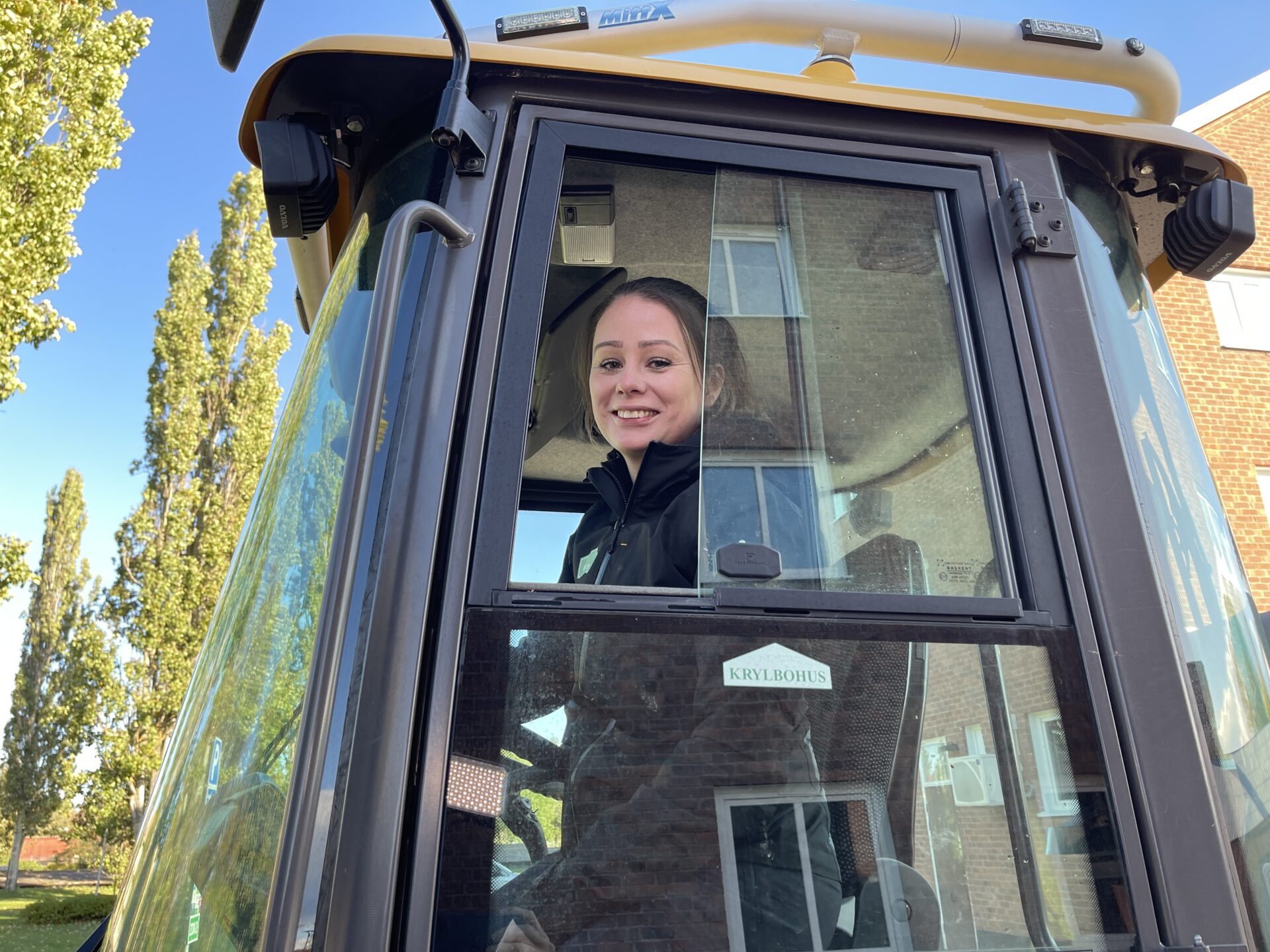 Simone jobbar för Krylbohus i Krylbo, Karlbo.