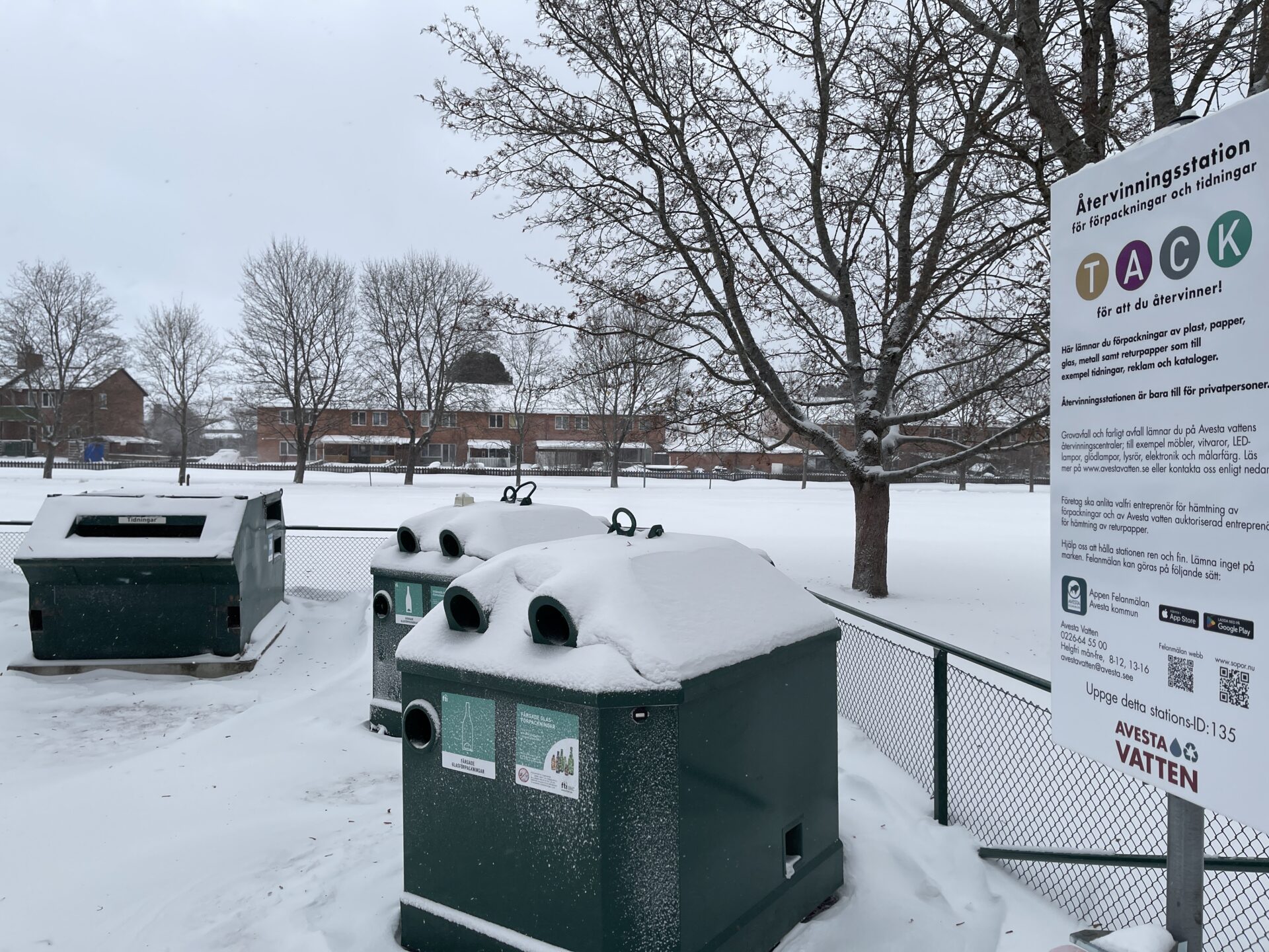 Nya sopkärl. Krylbohus. Bra boende.